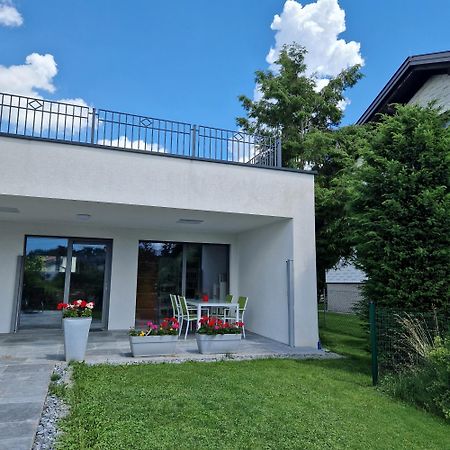شقة Comfy Plaza Aurolzmunster المظهر الخارجي الصورة